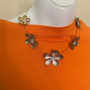 Flower necklace